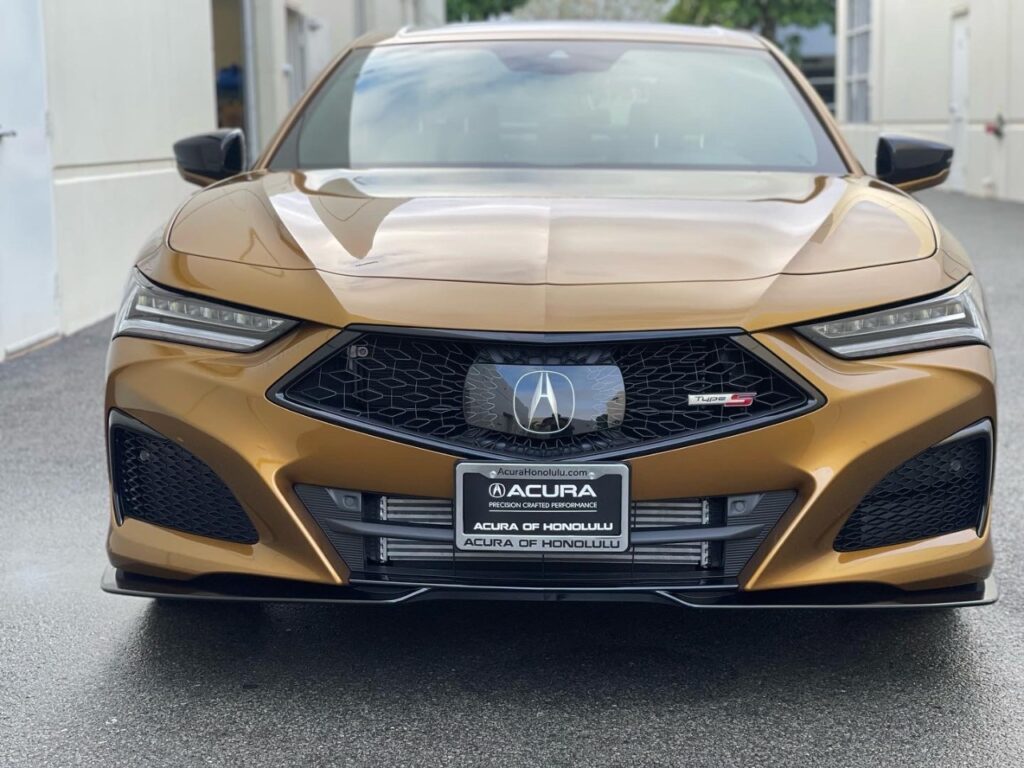 Car swirl marks before professional paint correction in Hawaii
